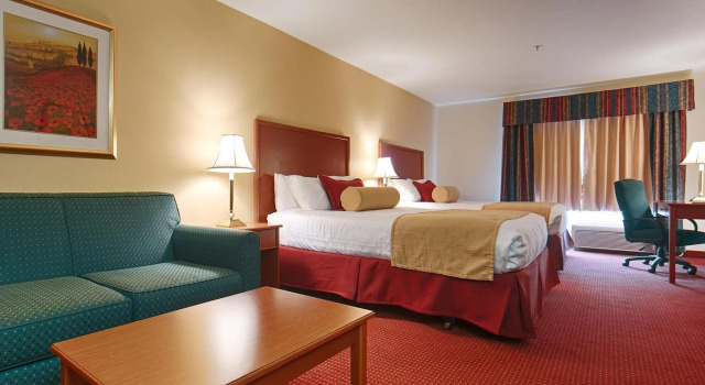 Четырёхместный номер Deluxe Best Western PLUS Walla Walla Suites Inn