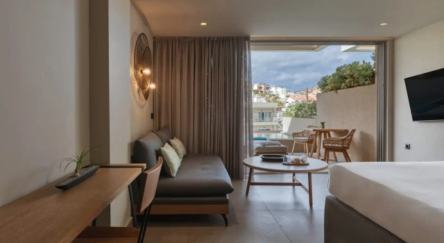 Двухместный люкс Aquamarine с видом на горы Castello Infinity Suites