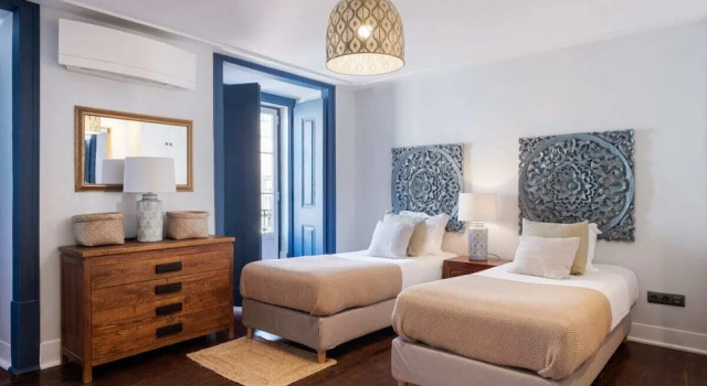 Bella Vista - Modern Classic in Heart of City