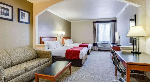 Номер Standard Comfort Suites Deer Park Pasadena