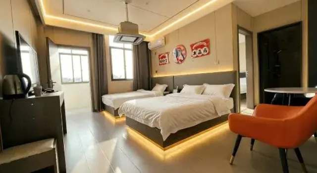 Семейный люкс Qichun Sugar Homestay