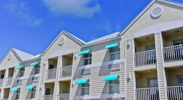 Silver Palms Inn & Historic Homes