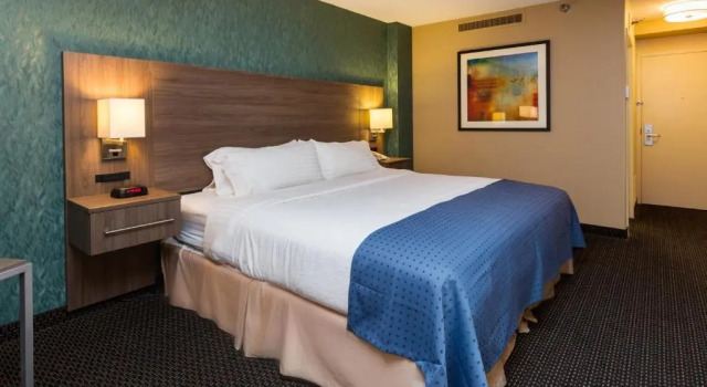 Двухместный номер Standard Holiday Inn Des Moines-Downtown-Mercy Campus by IHG