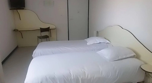 Le Saint Pierre, Rezerwuj Hotel Moncoutant Poitou-Charentes