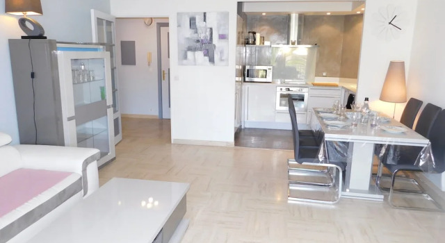 T2 Calypso climatisé piscine parking, Забронировать Апартаменты/квартира Манделье-ла-Напуль Mimosa Road