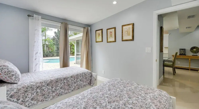 ‘Pelican Nest’, Tropical Naples Villa w/ Pool, Забронировать Вилла Ист-Нейплс Нейплс