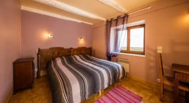 Les Rives Du Lac Du Laouzas, Book Hotel Hoteller i Nages med parkering, Parkering