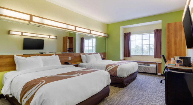Четырёхместный номер Standard Quality Inn & Suites Lehigh Acres Fort Myers