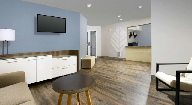 WoodSpring Suites Chicago Darien, Rezerwuj Hotel Darien Illinois