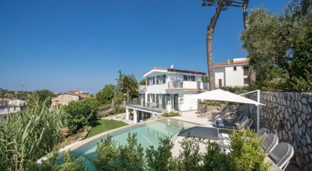 Вилла Villa Andrilla