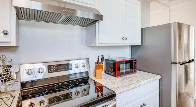 Коттедж Winchester Home w/ Views Near Tims Ford Lake!