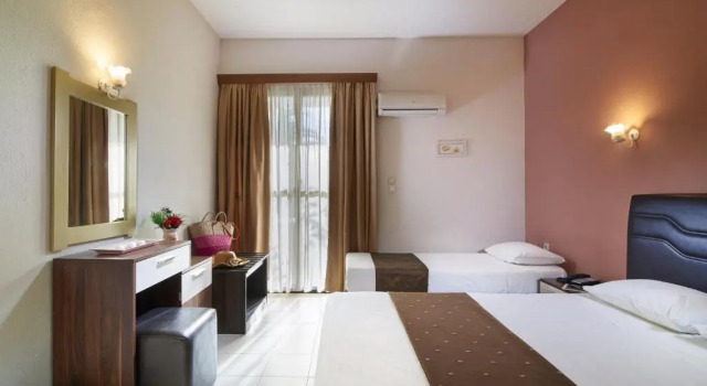 Четырёхместный номер Hotel Rema