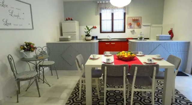 Villa Diana with Private Pool, Rezerwuj Willa Hotele w Split-Dalmatia County z parkingiem, Parking