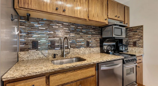 Студия Deluxe Bend Riverside Rentals