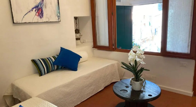 La Verde di Vernazza - Art Studio - AC&WiFi - Vernazzarentals, Забронировать Отель Отели Вернацца с парковкой, Парковка