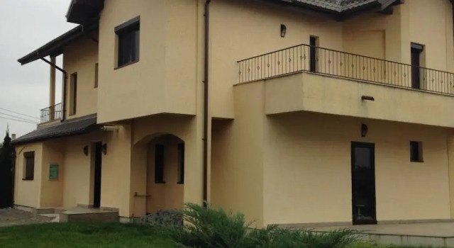 Villa 254 B, Rezerwuj Willa Bacau Carpathians - Romania