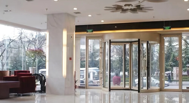 Tianlefang Business Hotel(泰安天乐坊城市酒店)