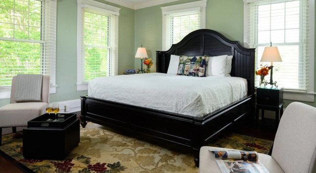 Номер Luxury Steeles Tavern Manor Bed and Breakfast