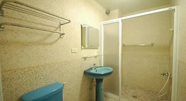 Четырёхместный номер Standard Warm House Hostel
