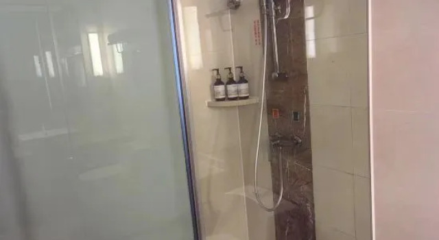 Люкс Deluxe Vienna International Hotel (Chongqing Changshou High-speed Railway Station)