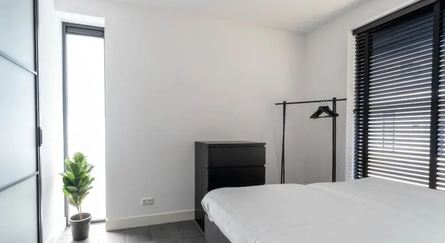 Attractive Villa in Zeewolde With Garden, Rezerwuj Willa Hotele w Veluwe z parkingiem, Parking