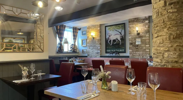 The Old Talbot Rooms Milton Keynes, Забронировать Отель Отели Англии с завтраком, Завтраки
