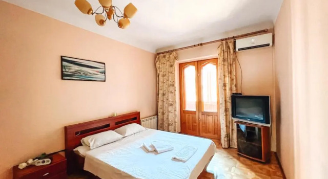 1-room apartments Kiev city center, Book Apartment Pecherskyj Kyiv, near Kiev Dynamo Stadium