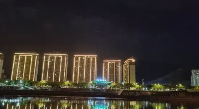 Miyi Family Garden Hotel, Забронировать Отель Бизнес-отели Паньчжихуа, 4* 5*