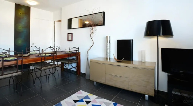 Appart Ambiance - Bellevue, Rezerwuj Apartament Hotele w Rhône z parkingiem, Parking