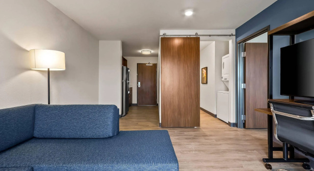 Everhome Suites El Paso Airport Near Fort Bliss by Choice Hotels