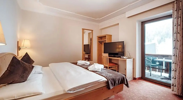 Номер Economy с балконом Hotel Plan de Gralba - das Berghotel