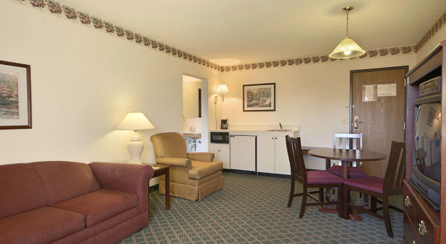 Люкс Travelodge by Wyndham Hudsonville
