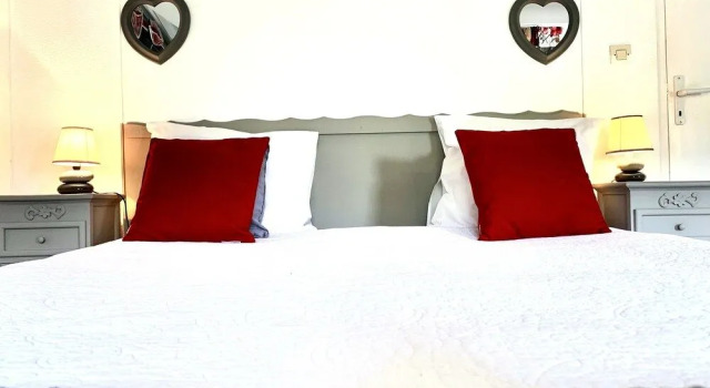 Hôtel Restaurant La Désirade, Reserva ahora Hotel Saint-Desirat Ardèche