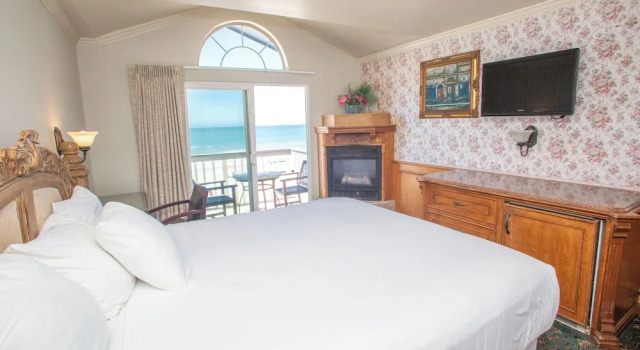 Номер Standard с балконом Inn On The Beach