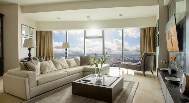 Номер Presidential 30th+ Floor Apartments in Sky Tower