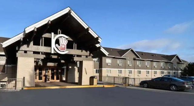 Best Western Plus Kwataqnuk Resort, Rezerwuj Ośrodek wypoczynkowy Hotele w Flathead Valley z basenem, Basen