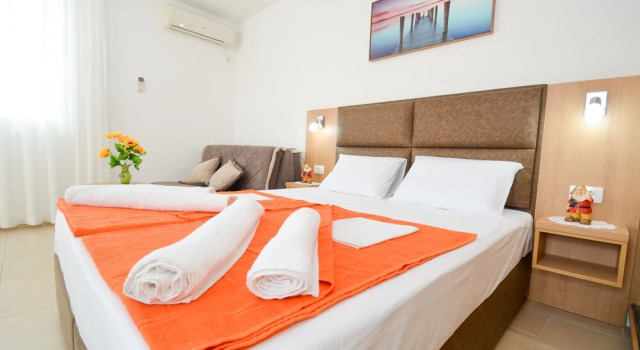 Apartments Ivanovic - Studio With Balcony and sea View, Rezervasyon Daire Rafailovici 