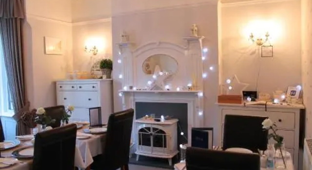 Cloves Boutique Bed & Breakfast, Забронировать Отель Отели Клиторпс 4 звезды, рядом с Parkway Cinema, Cleethorpes, 4*