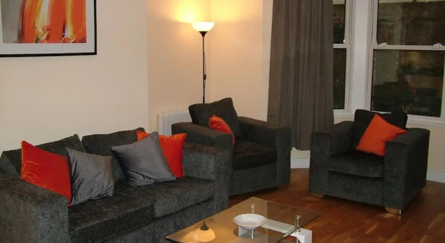 Stratford Apartment, Varaa Huoneisto Asunnot kohteessa Merseyside, Huoneisto