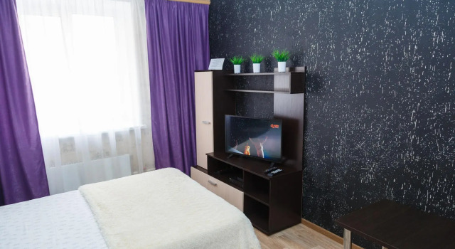 Apartments on Stroiteley street 6B, Prenota Appartamento Balašov 