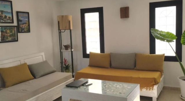 Maison s+1 près de la mer, Rezerwuj Hotel Hotele w Nabeul Governorate z parkingiem, Parking