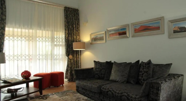 Апартаменты 125 on Van Buuren Road Guest House