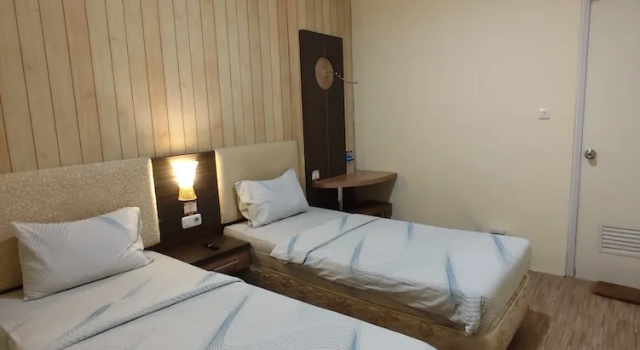 Superior Twin room Hotel Pantes Candi Semarang