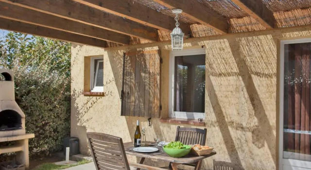 Вилла location pour 2 personnes Amarylis à Calvi avec jardin piscine barbecue
