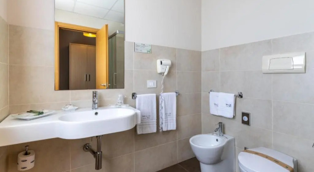 Номер Standard Hotel Torre Del Sud