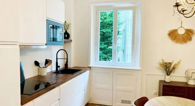 Bel appartment 2 chambres Hyper Centre Ville, Забронировать Отель Отели Finistère с парковкой, Парковка
