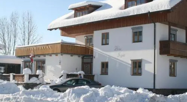 Haus Ingrid, Rezervovat Hotel Hotely v Halblech s parkováním, Parkování