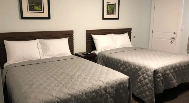 Onoway Inn And Suites, Prenota Hotel Hotel a Alberta con parcheggio, Parcheggio