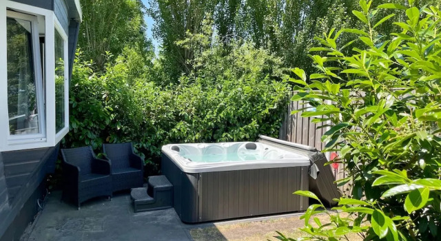Charming Holiday Home in Kaatsheuvel Near Efteling