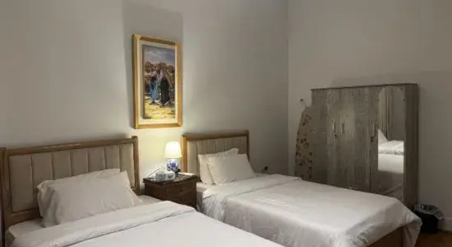 Кровать в общем номере с 3 комнатами Classic style 3 bedrooms Zamalek apartment
